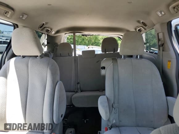 ✅ 2014 Toyota Sienna LE AAS • VIN: 5TDKK3DC5ES493896 • Lot: 56590235. Listed on Copart with 201,357 mi. Free auction sales archive from the USA and detailed vehicle history report at DreamBid. Image 10.