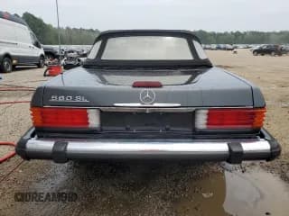 ✅ 1989 Mercedes-Benz 560 SL • VIN: WDBBA48D6KA094255 • Лот: 72422474. Опубликован ранее на Copart с пробегом 44 313 миль. Бесплатный доступ к архиву аукционных продаж из США и подробный отчёт об истории автомобиля на DreamBid. Изображение 6.