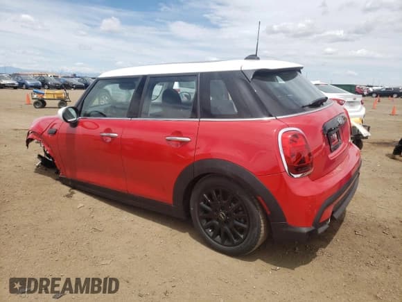 ✅ 2024 MINI Hardtop 4 Door Cooper • VIN: WMW33DK08R2V36752 • Lot: 57150664. Wystawiony na Copart z przebiegiem 46 mil. Bezpłatny archiwum sprzedaży aukcyjnych z USA i szczegółowy raport historii pojazdu na DreamBid. Zdjęcie 2.