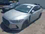 2018 Hyundai Elantra SEL z VIN 5NPD84LF4JH254672, wystawiony jako IAAI lot #42847695 z przebiegiem 146 108 mil mil oraz . Historia ofert i sprzedaży dostępna na DreamBid. Obrazek 17.