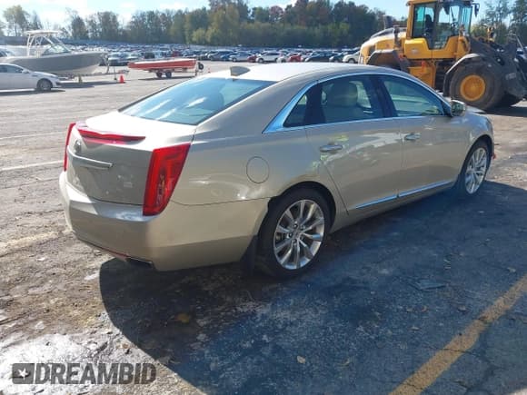 ✅ 2015 Cadillac XTS Luxury • VIN: 2G61N5S36F9161402 • Lot: 43482135. Wystawiony na IAAI z przebiegiem 126 639 mil. Bezpłatny archiwum sprzedaży aukcyjnych z USA i szczegółowy raport historii pojazdu na DreamBid. Zdjęcie 4.