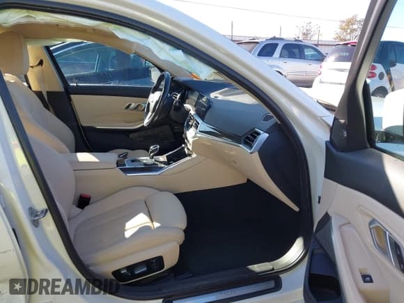 ✅ 2019 BMW 3 Series 330i • VIN: 3MW5R1J54K8A03730 • Lot: 41026157. Listed on IAAI with 68,707 mi. Free auction sales archive from the USA and detailed vehicle history report at DreamBid. Image 5.