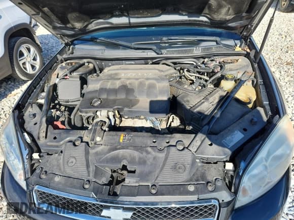 ✅ 2014 Chevrolet Impala LTZ • VIN: 2G1WC5E3XE1108387 • Lot: 82546555. Listed on Copart with 213,398 mi. Free auction sales archive from the USA and detailed vehicle history report at DreamBid. Image 11.