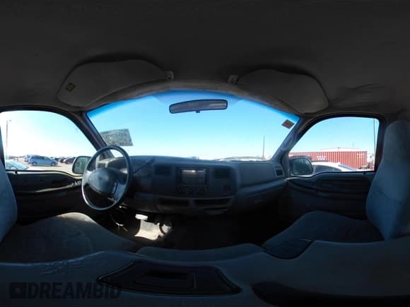 ✅ 1999 Ford F-250 XL • VIN: 1FTNW20F8XEA78401 • Lot: 43347971. Wystawiony na IAAI z przebiegiem 333 081 mil. Bezpłatny archiwum sprzedaży aukcyjnych z USA i szczegółowy raport historii pojazdu na DreamBid. Zdjęcie 18.