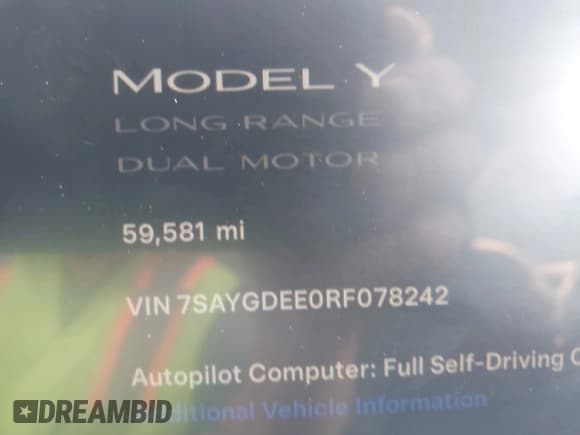✅ 2024 Tesla Model Y Long Range • VIN: 7SAYGDEE0RF078242 • Lot: 41808826. Wystawiony na IAAI z przebiegiem 59 581 mil. Bezpłatny archiwum sprzedaży aukcyjnych z USA i szczegółowy raport historii pojazdu na DreamBid. Zdjęcie 16.