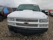 ✅ 1996 GMC Yukon • VIN: 3GKEK18R6TG521690 • Lot: 76060364. Listed on Copart with 1,878,249 mi. Free auction sales archive from the USA and detailed vehicle history report at DreamBid. Image 5.