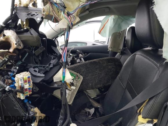 ✅ 2017 Nissan Rogue SL • VIN: 5N1AT2MV6HC743295 • Lot: 42397378. Listed on IAAI with Not provided. Free auction sales archive from the USA and detailed vehicle history report at DreamBid. Image 5.