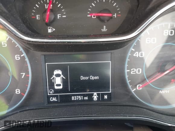 ✅ 2017 Chevrolet Cruze LS • VIN: 1G1BC5SM4H7221982 • Lot: 43551542. Listed on IAAI with 83,751 mi. Free auction sales archive from the USA and detailed vehicle history report at DreamBid. Image 7.