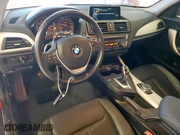 ✅ 2015 BMW 2 Series 228i xDrive • VIN: WBA1G9C58FVX96436 • Lot: 66985005. Wystawiony na Copart z przebiegiem 113 913 mil. Bezpłatny archiwum sprzedaży aukcyjnych z USA i szczegółowy raport historii pojazdu na DreamBid. Zdjęcie 8.