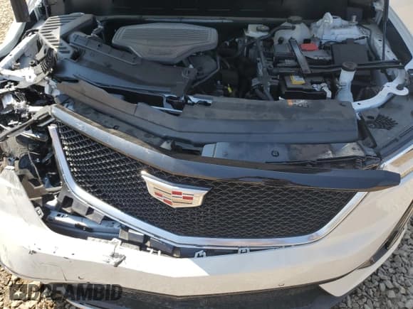 ✅ 2024 Cadillac XT6 AWD Sport • VIN: 1GYKPHRS2RZ757640 • Lot: 68289395. Listed on Copart with 3,155 mi. Free auction sales archive from the USA and detailed vehicle history report at DreamBid. Image 12.