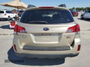 ✅ 2010 Subaru Outback Premium • VIN: 4S4BRCEC3A3361060 • Lot: 70824114. Wystawiony na Copart z przebiegiem 154 524 mil. Bezpłatny archiwum sprzedaży aukcyjnych z USA i szczegółowy raport historii pojazdu na DreamBid. Zdjęcie 6.