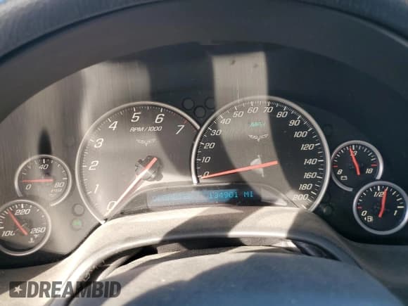 ✅ 2009 Chevrolet Corvette 3LT • VIN: 1G1YY26W995105602 • Lot: 91863725. Wystawiony na Copart z przebiegiem 134 901 mil. Bezpłatny archiwum sprzedaży aukcyjnych z USA i szczegółowy raport historii pojazdu na DreamBid. Zdjęcie 9.