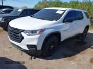 ✅ 2019 Chevrolet Traverse LS • VIN: 1GNERFKW8KJ125753 • Lot: 43538910. Wystawiony na IAAI z przebiegiem 83 003 mil. Bezpłatny archiwum sprzedaży aukcyjnych z USA i szczegółowy raport historii pojazdu na DreamBid. Zdjęcie 2.