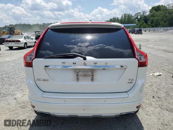 ✅ 2015 Volvo XC60 T6 Platinum • VIN: YV4902RM6F2667688 • Lot: 62876345. Wystawiony na Copart z przebiegiem 79 776 mil. Bezpłatny archiwum sprzedaży aukcyjnych z USA i szczegółowy raport historii pojazdu na DreamBid. Zdjęcie 6.