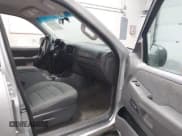 ✅ 2002 Ford Explorer XLS • VIN: 1FMZU72E92UC07085 • Lot: 41726199. Listed on IAAI with 173,386 mi. Free auction sales archive from the USA and detailed vehicle history report at DreamBid. Image 5.