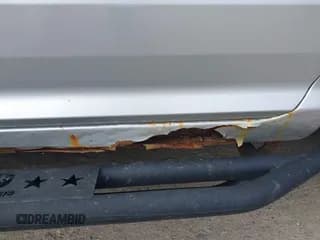 ✅ 2009 Dodge 1500 SLT • VIN: 1D3HV13T59S761955 • Lot: 42278950. Wystawiony na IAAI z przebiegiem 139 017 mil. Bezpłatny archiwum sprzedaży aukcyjnych z USA i szczegółowy raport historii pojazdu na DreamBid. Zdjęcie 6.