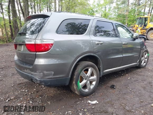 ✅ 2011 Dodge Durango Citadel • VIN: 1D4RE5GG2BC740565 • Lot: 42099272. Listed on IAAI with Not provided. Free auction sales archive from the USA and detailed vehicle history report at DreamBid. Image 4.