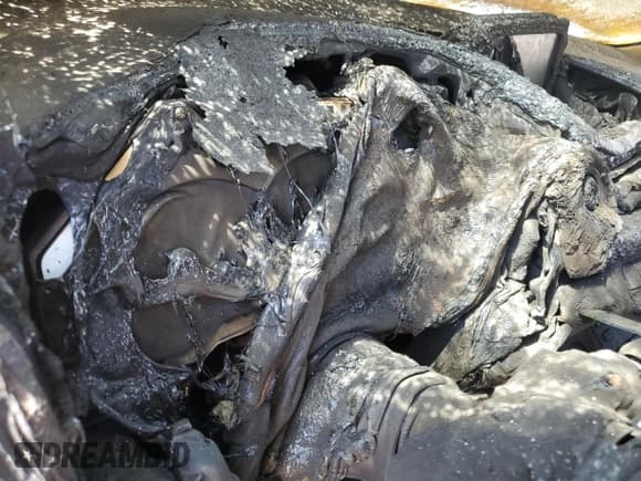 ✅ 2013 Lexus CT 200h • VIN: JTHKD5BH8D2157622 • Lot: 69369525. Wystawiony na Copart z przebiegiem Nie podano. Bezpłatny archiwum sprzedaży aukcyjnych z USA i szczegółowy raport historii pojazdu na DreamBid. Zdjęcie 9.