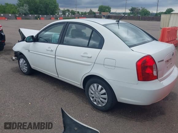 ✅ 2007 Hyundai Accent GLS • VIN: KMHCN46C37U139349 • Лот: 42532274. Опубликован ранее на IAAI с пробегом Не указан. Бесплатный доступ к архиву аукционных продаж из США и подробный отчёт об истории автомобиля на DreamBid. Изображение 3.