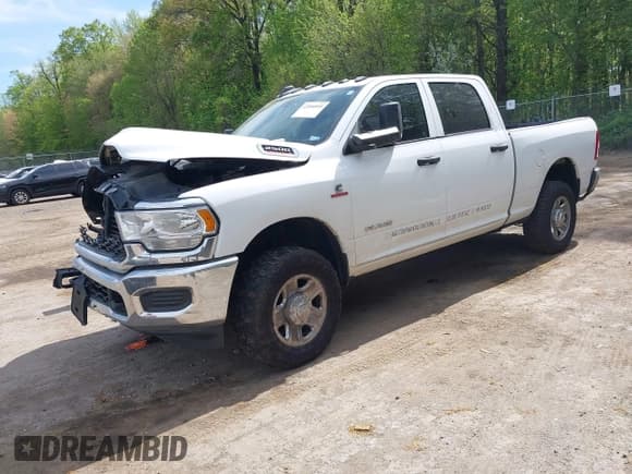 ✅ 2021 Ram 2500 Tradesman • VIN: 3C6UR5CLXMG511265 • Lot: 42090555. Listed on IAAI with 174,841 mi. Free auction sales archive from the USA and detailed vehicle history report at DreamBid. Image 2.