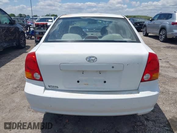 2003 Hyundai Accent GL z VIN KMHCG45C53U468978, wystawiony jako IAAI lot #41999193 z przebiegiem 105 514 mil mil oraz . Historia ofert i sprzedaży dostępna na DreamBid. Obrazek 16.