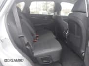 ✅ 2019 Kia Sorento LX • VIN: 5XYPGDA34KG595250 • Лот: 43700319. Опубликован ранее на IAAI с пробегом 116 027 миль. Бесплатный доступ к архиву аукционных продаж из США и подробный отчёт об истории автомобиля на DreamBid. Изображение 8.