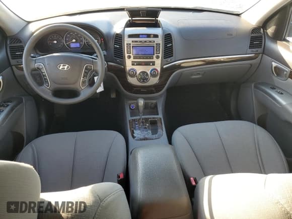 ✅ 2010 Hyundai Santa Fe GLS • VIN: 5NMSG3AB0AH371148 • Lot: 86057174. Listed on Copart with 137,501 mi. Free auction sales archive from the USA and detailed vehicle history report at DreamBid. Image 8.