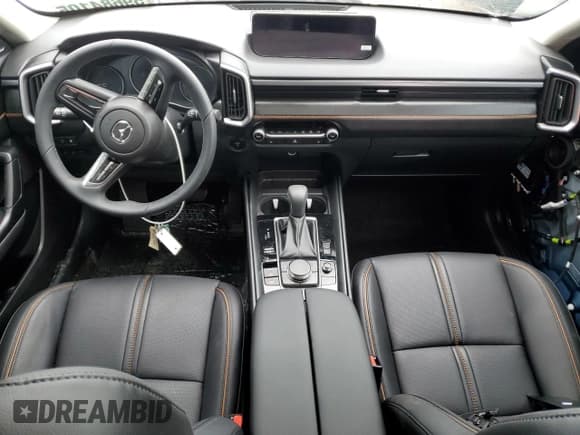 ✅ 2025 Mazda CX-50 Hybrid Premium Package • VIN: 7MMVAADWXSN105450 • Лот: 59684105. Опубликован ранее на Copart с пробегом Не указан. Бесплатный доступ к архиву аукционных продаж из США и подробный отчёт об истории автомобиля на DreamBid. Изображение 8.