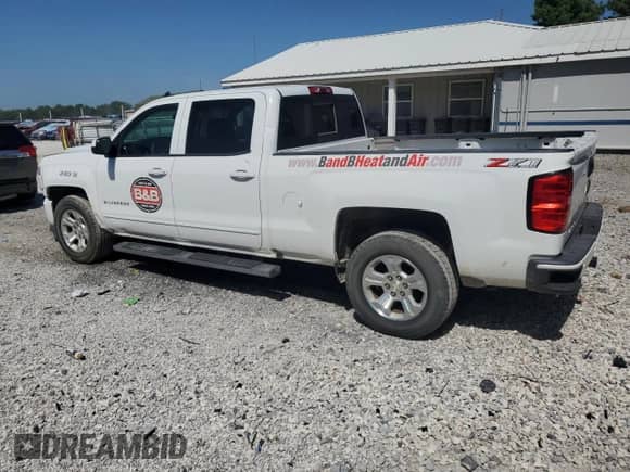 ✅ 2018 Chevrolet Silverado 1500 LT • VIN: 1GCUKREC7JF124610 • Лот: 65328055. Опубликован ранее на Copart с пробегом 216 175 миль. Бесплатный доступ к архиву аукционных продаж из США и подробный отчёт об истории автомобиля на DreamBid. Изображение 2.