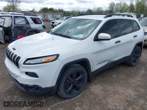 ✅ 2016 Jeep Cherokee Limited • VIN: 1C4PJMDB1GW310020 • Lot: 42097064. Wystawiony na IAAI z przebiegiem 148 053 mil. Bezpłatny archiwum sprzedaży aukcyjnych z USA i szczegółowy raport historii pojazdu na DreamBid. Zdjęcie 2.