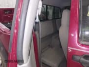 ✅ 2004 Chevrolet Colorado Z85 • VIN: 1GCDT198448144570 • Лот: 42581195. Опубликован ранее на IAAI с пробегом 278 672 миль. Бесплатный доступ к архиву аукционных продаж из США и подробный отчёт об истории автомобиля на DreamBid. Изображение 8.