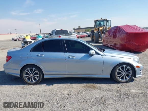 ✅ 2014 Mercedes-Benz C 250 Sport • VIN: WDDGF4HB3EG219159 • Lot: 42916060. Listed on IAAI with 151,432 mi. Free auction sales archive from the USA and detailed vehicle history report at DreamBid. Image 13.
