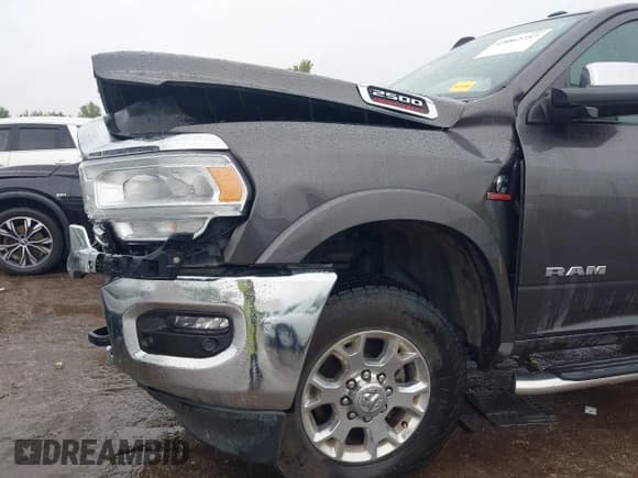 ✅ 2022 Ram 2500 Laramie • VIN: 3C6UR5FL0NG184162 • Лот: 43062757. Опубликован ранее на IAAI с пробегом 106 844 миль. Бесплатный доступ к архиву аукционных продаж из США и подробный отчёт об истории автомобиля на DreamBid. Изображение 6.