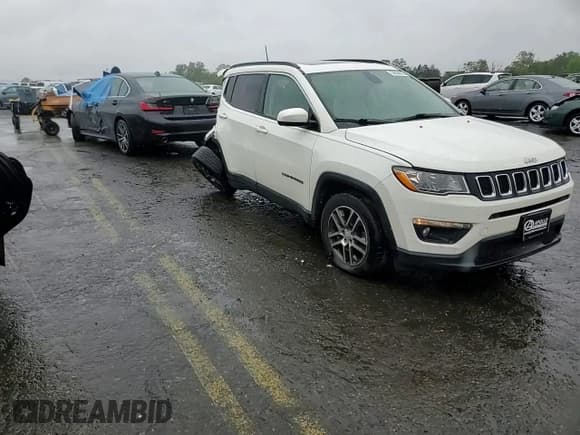 ✅ 2019 Jeep Compass Latitude • VIN: 3C4NJCBB3KT658145 • Lot: 58084875. Listed on Copart with 82,314 mi. Free auction sales archive from the USA and detailed vehicle history report at DreamBid. Image 14.