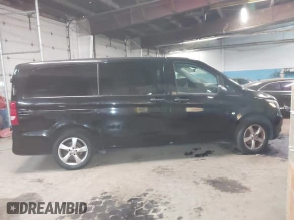 ✅ 2018 Mercedes-Benz Metris Passenger • VIN: WD4PG2EEXJ3395384 • Lot: 43877420. Listed on IAAI with 272,097 mi. Free auction sales archive from the USA and detailed vehicle history report at DreamBid. Image 13.