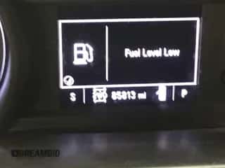 2019 Chevrolet Silverado 1500 Custom Trail Boss z VIN 1GCPYCEF0KZ195392, wystawiony jako IAAI lot #42854280 z przebiegiem 85 809 mil mil oraz . Historia ofert i sprzedaży dostępna na DreamBid. Obrazek 1.