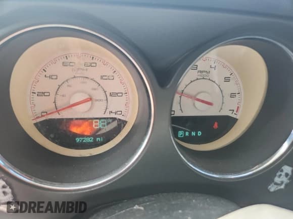 ✅ 2014 Dodge Challenger SXT • VIN: 2C3CDYAG0EH149589 • Lot: 80923345. Wystawiony na Copart z przebiegiem 97 282 mil. Bezpłatny archiwum sprzedaży aukcyjnych z USA i szczegółowy raport historii pojazdu na DreamBid. Zdjęcie 9.