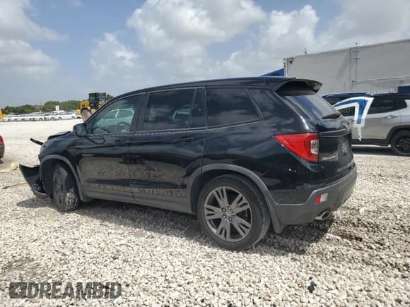 ✅ 2019 Honda Passport EX-L • VIN: 5FNYF7H57KB005596 • Lot: 66536515. Listed on Copart with Not provided. Free auction sales archive from the USA and detailed vehicle history report at DreamBid. Image 2.