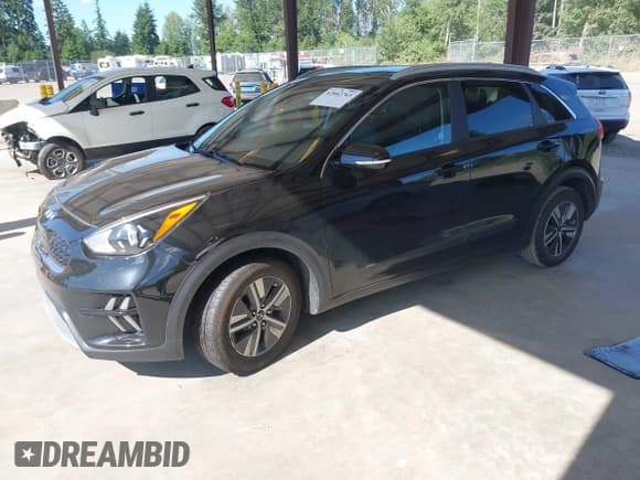 ✅ 2022 Kia Niro EX Premium • VIN: KNDCE3LC5N5493822 • Лот: 42662763. Опубликован ранее на IAAI с пробегом 103 061 миль. Бесплатный доступ к архиву аукционных продаж из США и подробный отчёт об истории автомобиля на DreamBid. Изображение 2.