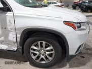 ✅ 2020 Chevrolet Traverse LT Cloth • VIN: 1GNERGKW0LJ132610 • Lot: 41971611. Listed on IAAI with 80,706 mi. Free auction sales archive from the USA and detailed vehicle history report at DreamBid. Image 6.