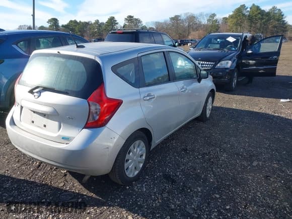 ✅ 2016 Nissan Note SV • VIN: 3N1CE2CP9GL380412 • Lot: 43897396. Listed on IAAI with 156,342 mi. Free auction sales archive from the USA and detailed vehicle history report at DreamBid. Image 4.