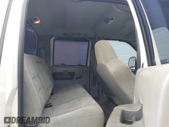 ✅ 2003 Ford F-350 XL • VIN: 1FTSW31P23ED37930 • Lot: 42341869. Listed on IAAI with 313,413 mi. Free auction sales archive from the USA and detailed vehicle history report at DreamBid. Image 8.