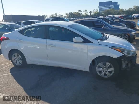 2016 Hyundai Elantra SE z VIN 5NPDH4AE6GH700453, wystawiony jako IAAI lot #43493797 z przebiegiem 219 175 mil mil oraz . Historia ofert i sprzedaży dostępna na DreamBid. Obrazek 13.