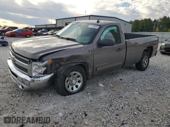 ✅ 2013 Chevrolet Silverado 1500 LT • VIN: 1GCNKSE04DZ189466 • Лот: 71119425. Опубликован ранее на Copart с пробегом 81 305 миль. Бесплатный доступ к архиву аукционных продаж из США и подробный отчёт об истории автомобиля на DreamBid. Изображение 1.