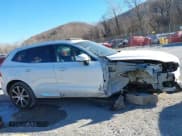 ✅ 2021 Volvo XC60 Inscription • VIN: YV4102RL6M1861466 • Lot: 43706408. Wystawiony na IAAI z przebiegiem 66 038 mil. Bezpłatny archiwum sprzedaży aukcyjnych z USA i szczegółowy raport historii pojazdu na DreamBid. Zdjęcie 13.