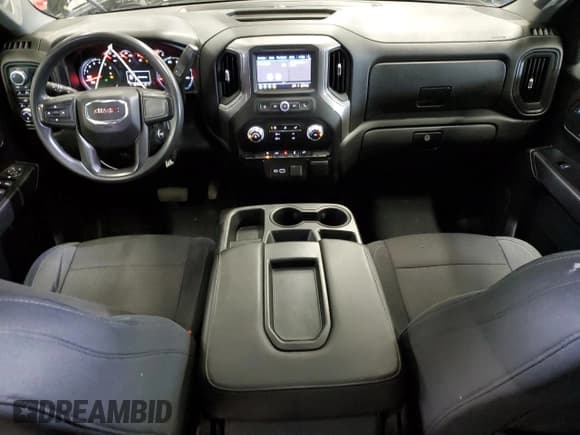 ✅ 2021 GMC Sierra 1500 • VIN: 1GTR9AEK2MZ139299 • Лот: 85844264. Опубликован ранее на Copart с пробегом 117 438 миль. Бесплатный доступ к архиву аукционных продаж из США и подробный отчёт об истории автомобиля на DreamBid. Изображение 8.