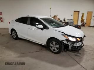 ✅ 2018 Chevrolet Cruze LS • VIN: 1G1BC5SM4J7205240 • Lot: 69379362. Listed on Copart with 35,561 mi. Free auction sales archive from the USA and detailed vehicle history report at DreamBid. Image 4.