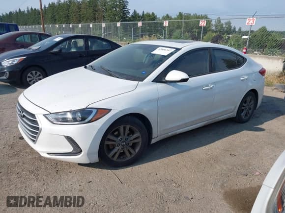 ✅ 2018 Hyundai Elantra Limited • VIN: 5NPD84LF7JH222590 • Lot: 42886347. Listed on IAAI with 137,600 mi. Free auction sales archive from the USA and detailed vehicle history report at DreamBid. Image 18.