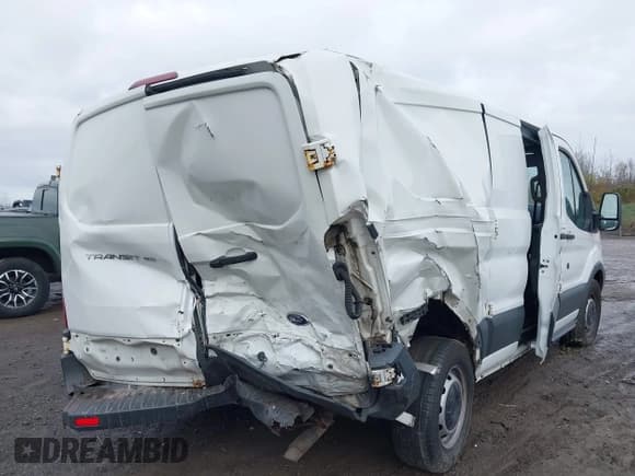 ✅ 2017 Ford Transit • VIN: 1FTYE1ZM5HKB32476 • Lot: 43513328. Wystawiony na IAAI z przebiegiem 232 996 mil. Bezpłatny archiwum sprzedaży aukcyjnych z USA i szczegółowy raport historii pojazdu na DreamBid. Zdjęcie 6.