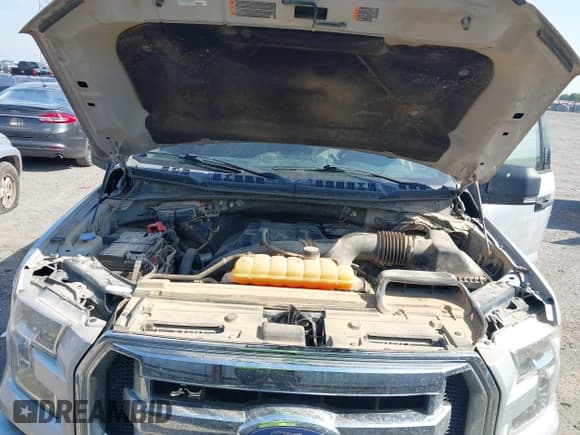 ✅ 2016 Ford F-150 XLT • VIN: 1FTEW1EP5GKE39144 • Lot: 41999627. Listed on IAAI with 86,530 mi. Free auction sales archive from the USA and detailed vehicle history report at DreamBid. Image 10.